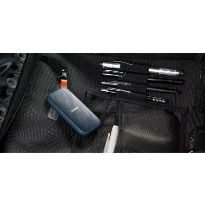 Фото Накопитель SSD Sandisk USB-C 1Tb SDSSDE30-1T00-G25 Portable 1.8" черный - #2
