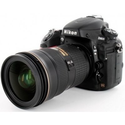    Nikon D800S